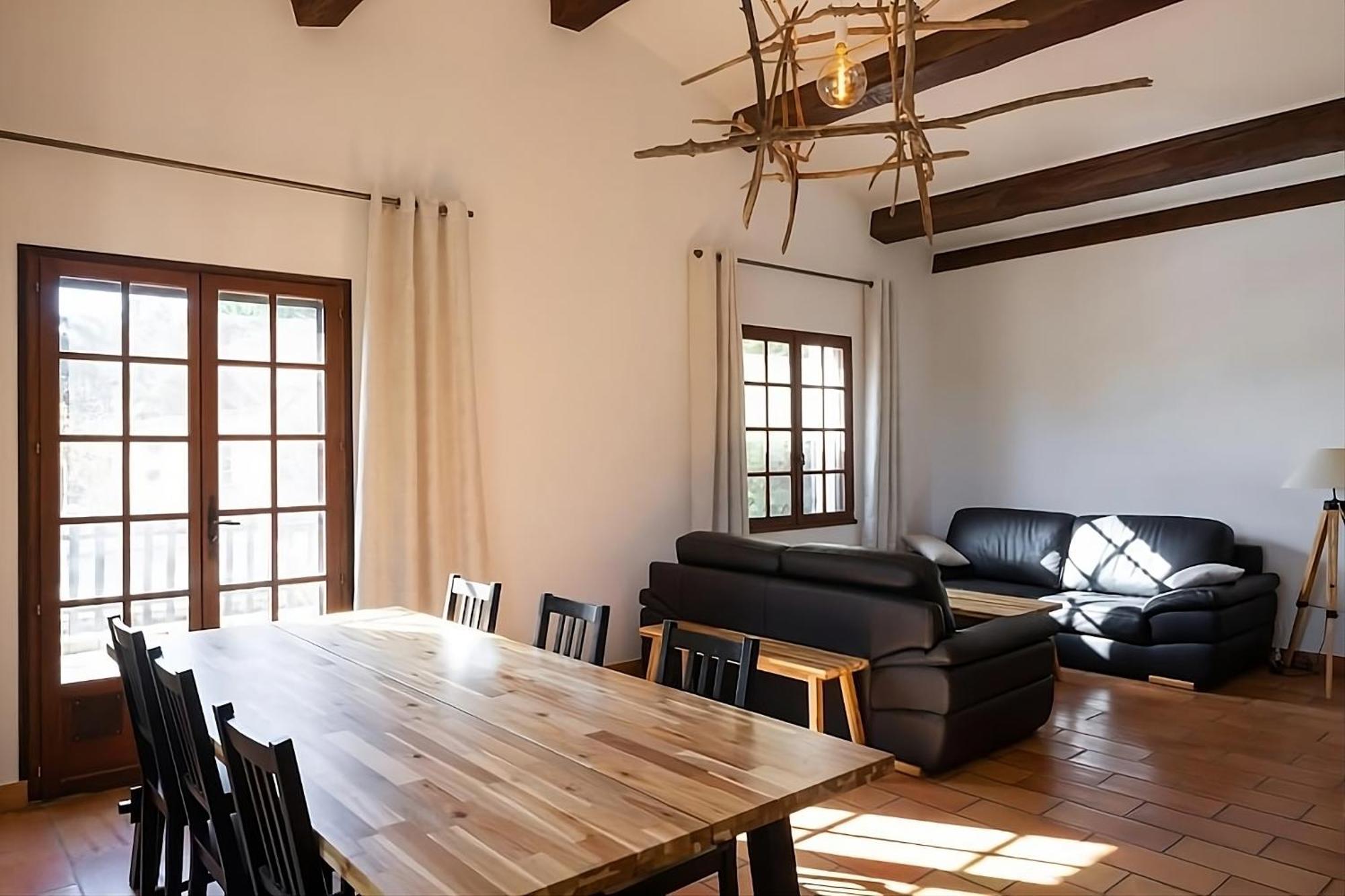 Mas Provencal De 120M2 En Camargue, Avec Piscine Et Parking Inclus, Ideal Pour Des Vacances Αρλ Εξωτερικό φωτογραφία