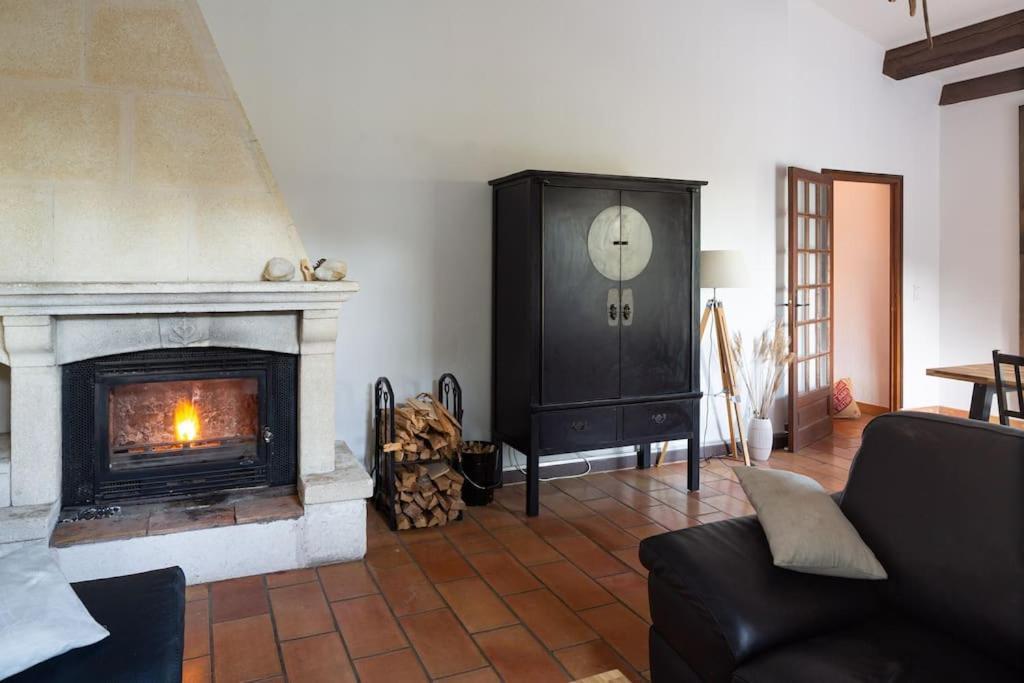 Mas Provencal De 120M2 En Camargue, Avec Piscine Et Parking Inclus, Ideal Pour Des Vacances Αρλ Εξωτερικό φωτογραφία
